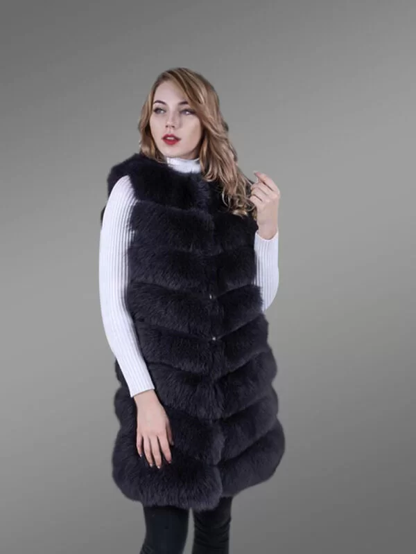 Black sleeveless fox fur coat for women