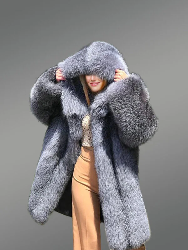 Coat in Fox Fur for Womens to Stay Toasty in Style - Image 3