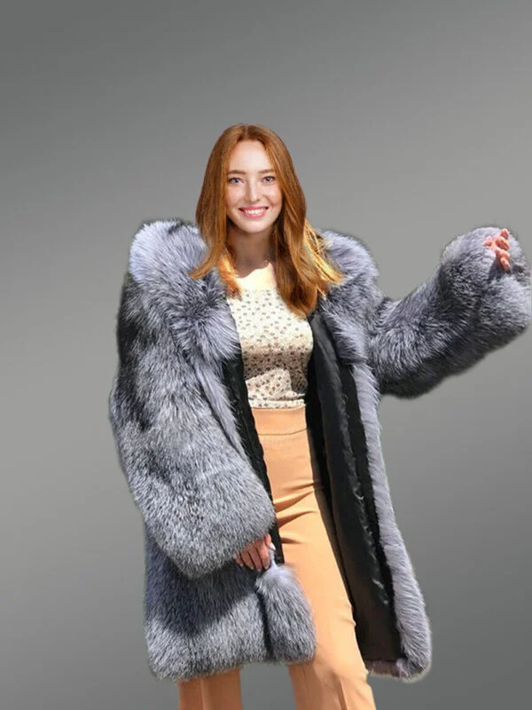 Coat in Fox Fur for Womens to Stay Toasty in Style - Image 4