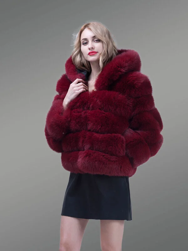 Fox Fur Paragraph Winter Coat Glamorizing Women in Thermal Opulence - Image 2