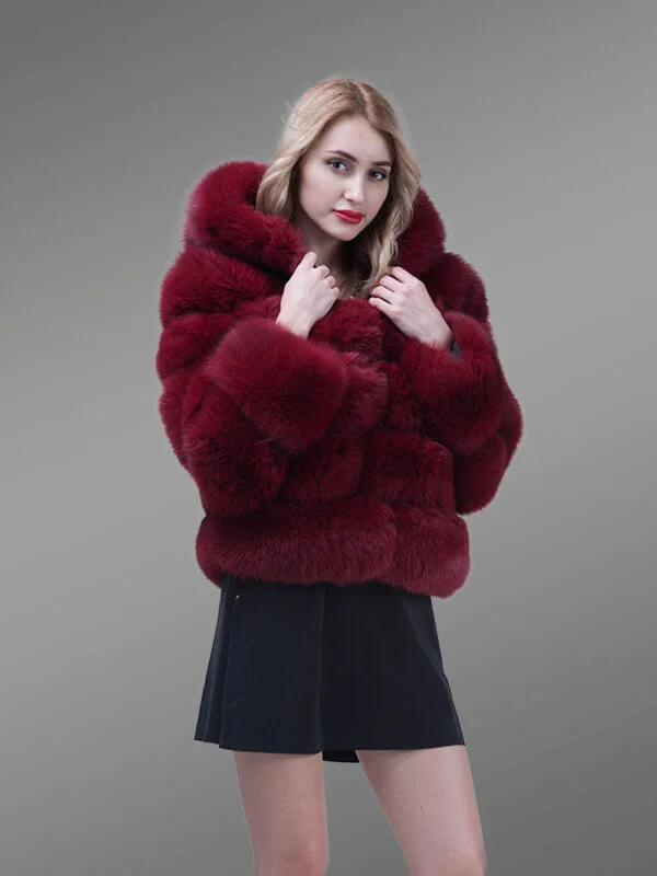 Fox Fur Paragraph Winter Coat Glamorizing Women in Thermal Opulence - Image 6