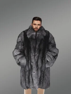 Deluxe Mens Silver Fox Fur Stroller – Balanced Fusion of Warmth and Style
