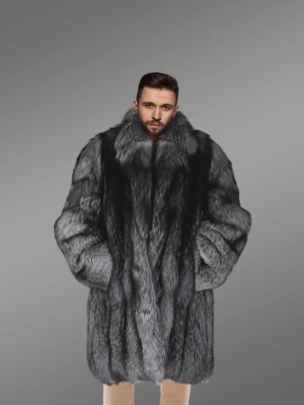 Deluxe Mens Silver Fox Fur Stroller – Balanced Fusion of Warmth and Style