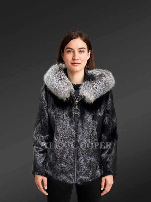 Women’s Fullskin Mink Coat with Fox Collar - Image 4